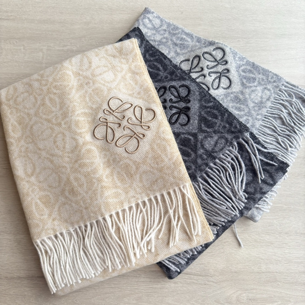 ブランドマフラー背面デザイン